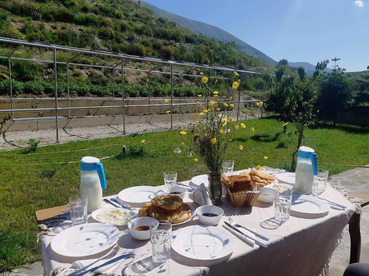 Bujtina Hader Xhebro Tepelene Exterior foto